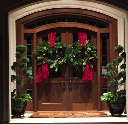 Home Holiday Entrance Design