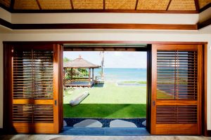 Bill Hirsch | Hawaii | Master Bedroom Doors Open